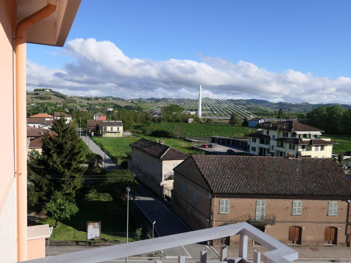Appartamento Panoramico Nizza Monferrato Luaran gambar