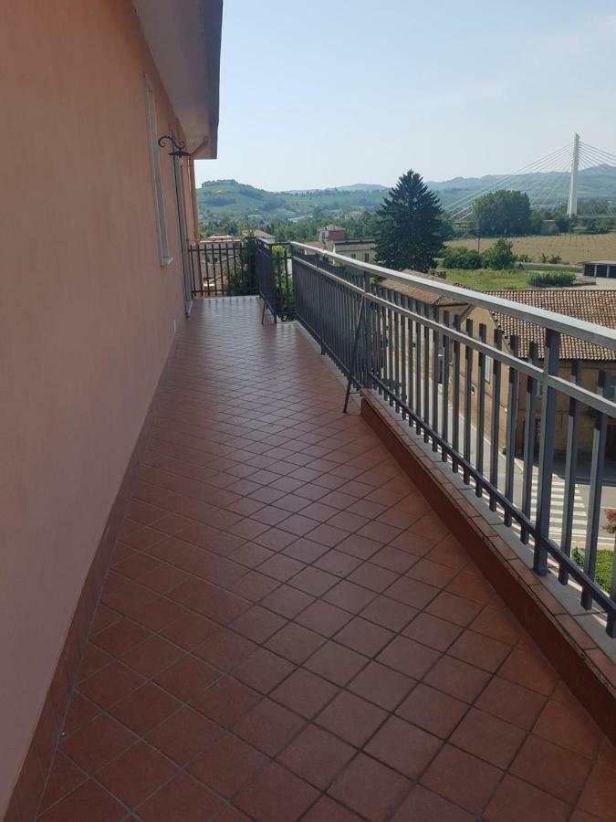 Appartamento Panoramico Nizza Monferrato Luaran gambar