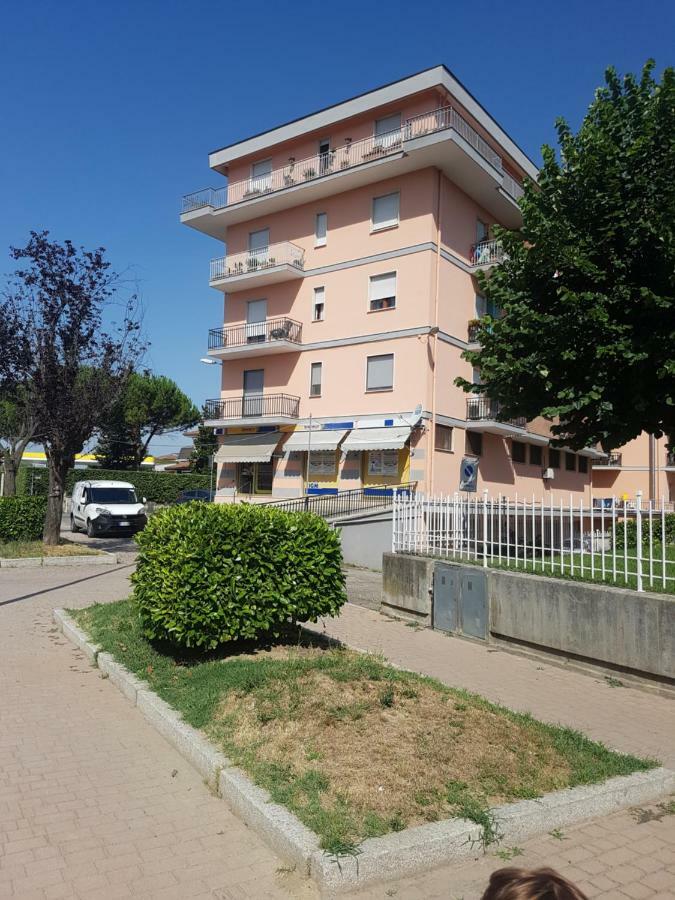 Appartamento Panoramico Nizza Monferrato Luaran gambar